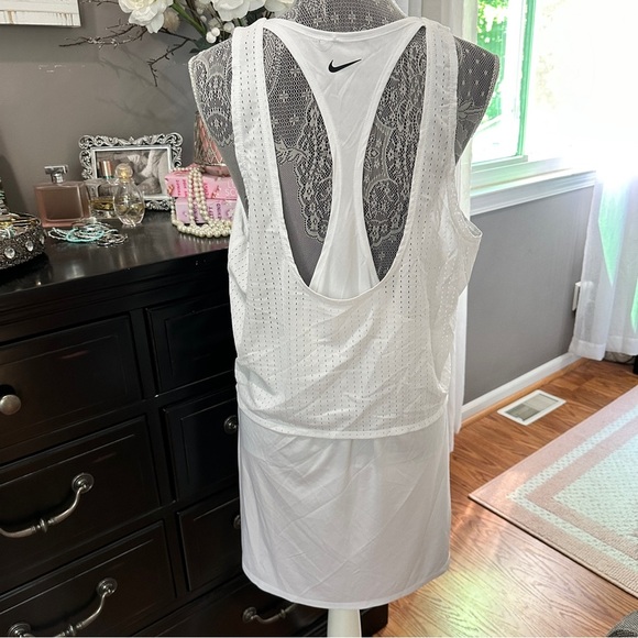 Nike Swim White Layered Racerback Tank Top Size Large – NWT - Picture 6 of 16